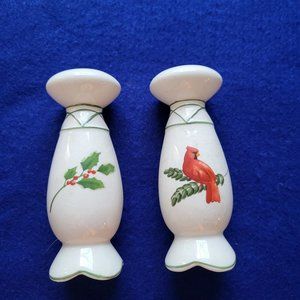 Vintage Red Cardinal Green Leaves White  Salt And Pepper Shakers Set JAPAN...L